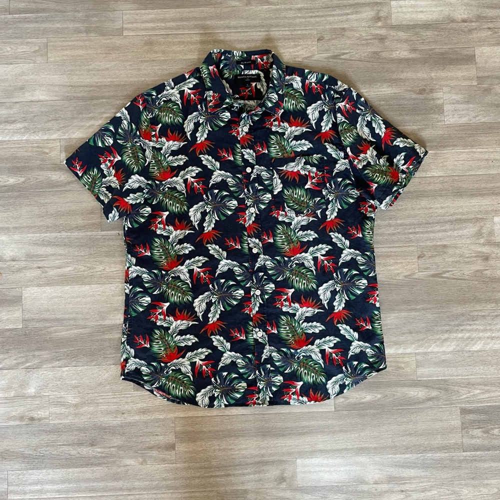 Fun NWOT Banana Republic linen shirt